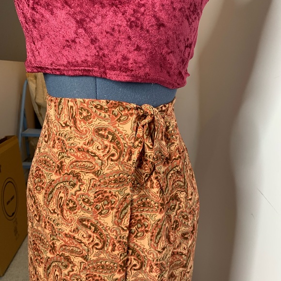 Retro 70s paisley skirt - Picture 2 of 5